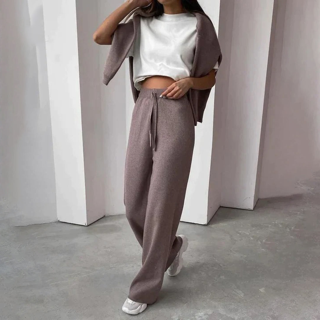 Amelia Ensemble Loungewear Femme – Tissu Doux Respirant & Coupe Décontractée Élégante