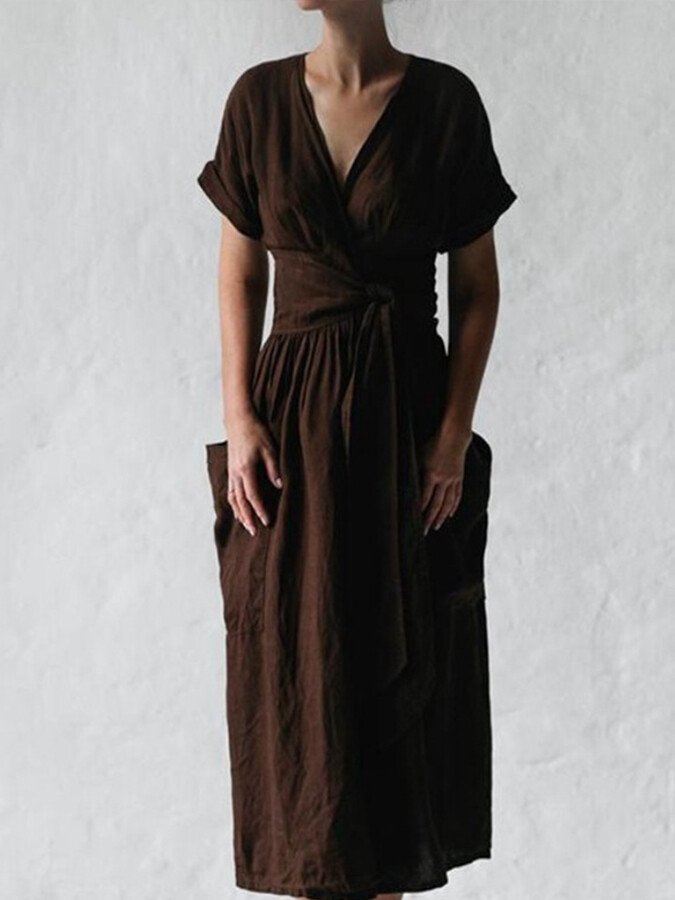 Léonie Linen Wrap Dress for Women – Elegant and Lightweight Dress with Adjustable Fit for Summer
