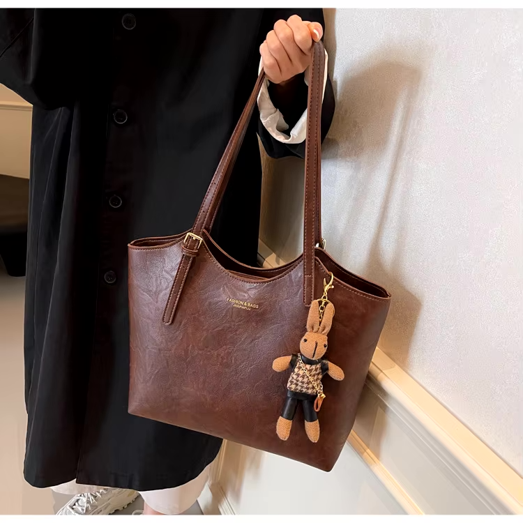 Emma Rustic Edge Tote – Spacious Vintage Vegan Leather Tote with Fancy Pendant