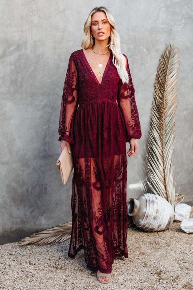Robe Longue Femme Nemia – Robe Bohème Blanche en Dentelle avec Décolleté Plongeant & Fente Haute