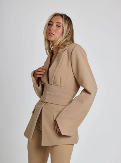Celeste Femme Blazer – Veste Tailleur Élégante avec Ceinture & Tissu Respirant Confortable