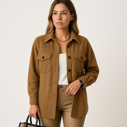 Kayleigh Surchemise Femme – Beige Oversize à Coupe Droite, Style Chic & Décontracté
