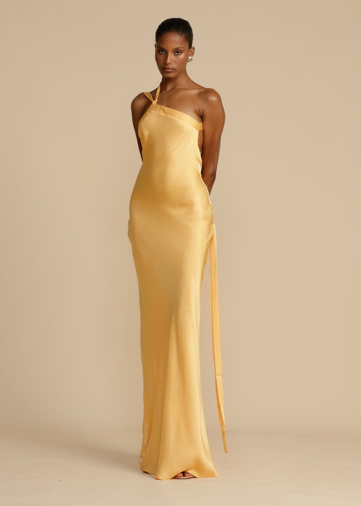 Elena Robe Longue Femme – Robe de Soirée en Satin de Soie avec Dos Nu & Encolure Asymétrique