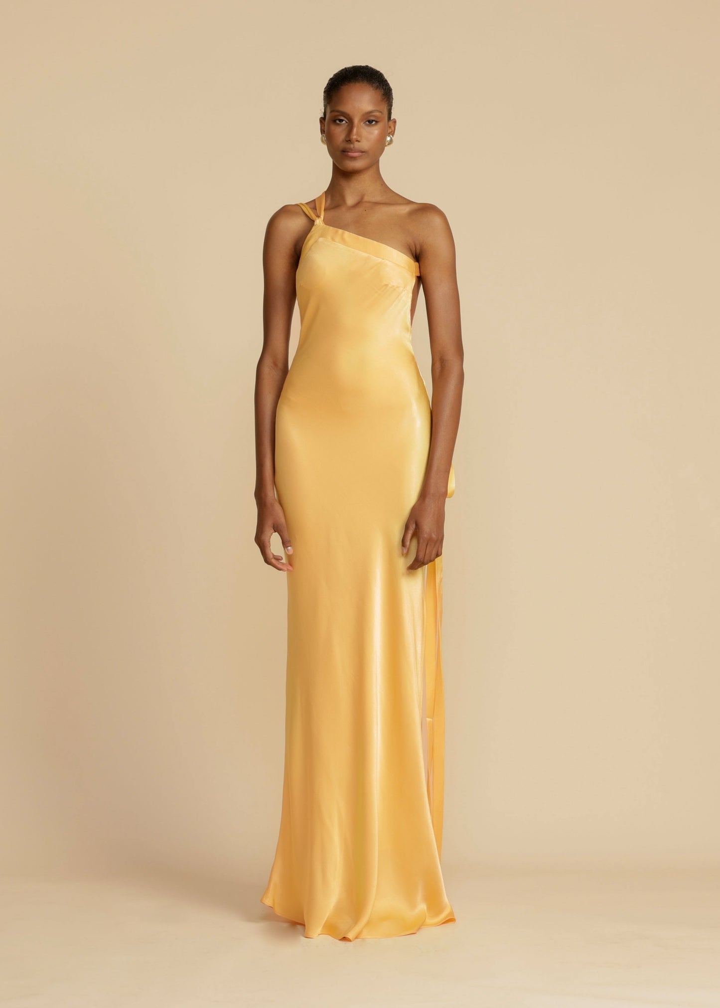 Elena Robe Longue Femme – Robe de Soirée en Satin de Soie avec Dos Nu & Encolure Asymétrique