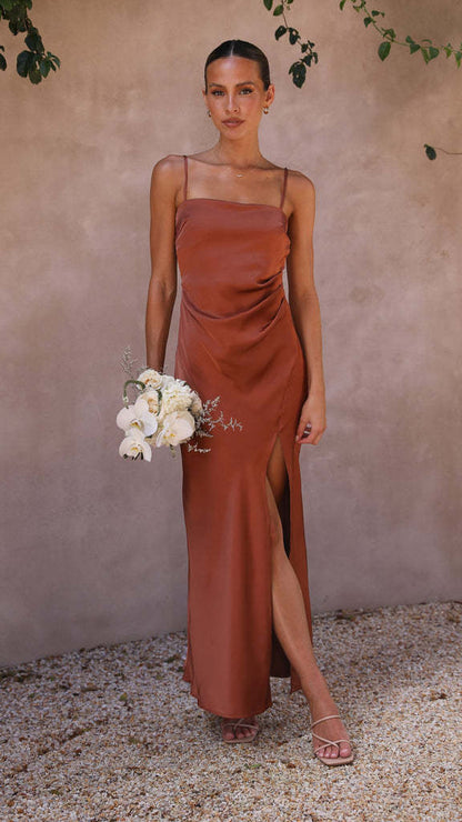 Lucille Robe de Soirée Femme – Robe Noire Satin Élégante avec Fente pour Occasions Chic
