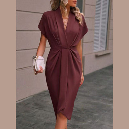 Louise Robe Femme – Robe Tendance à Manches Chauve-Souris avec Décolleté en V & Plis Élégants