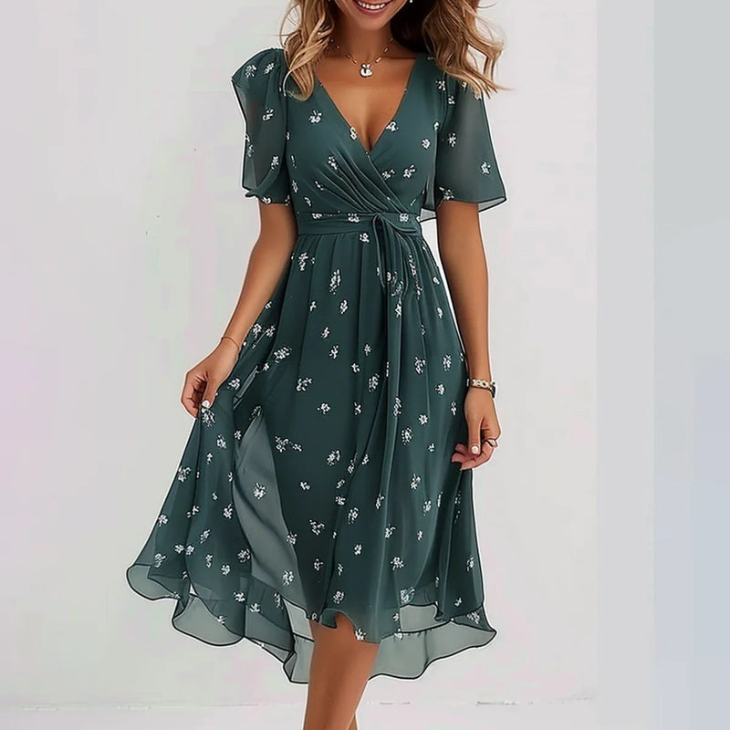 Clara Women's Dress – Elegant Short Sleeve Dress with Flattering Cut & Timeless Design