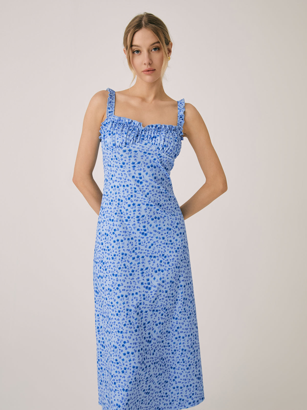 Robe Bohème Femme Chloe – Robe Midi de Vacances avec Imprimé Fleuri & Bretelles Cami