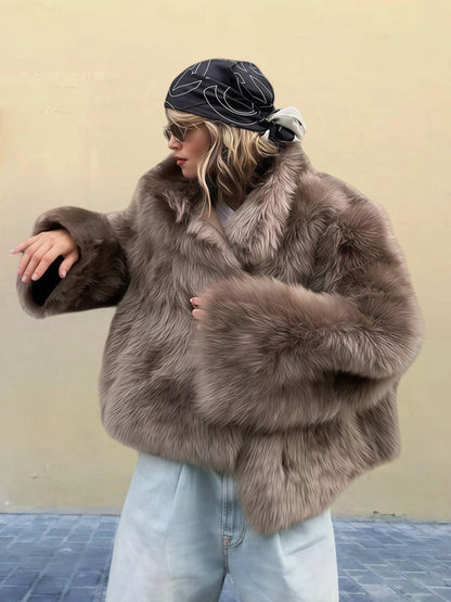 Everleigh Manteau Femme – Manteau Long en Fausse Fourrure avec Col Revers & Coupe Décontractée