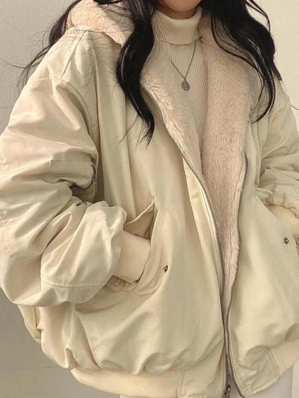 Women's soft teddy jacket with pockets