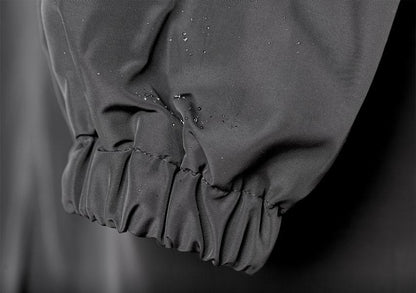 Urban rain jacket combining weather protection with breathable comfort - detail