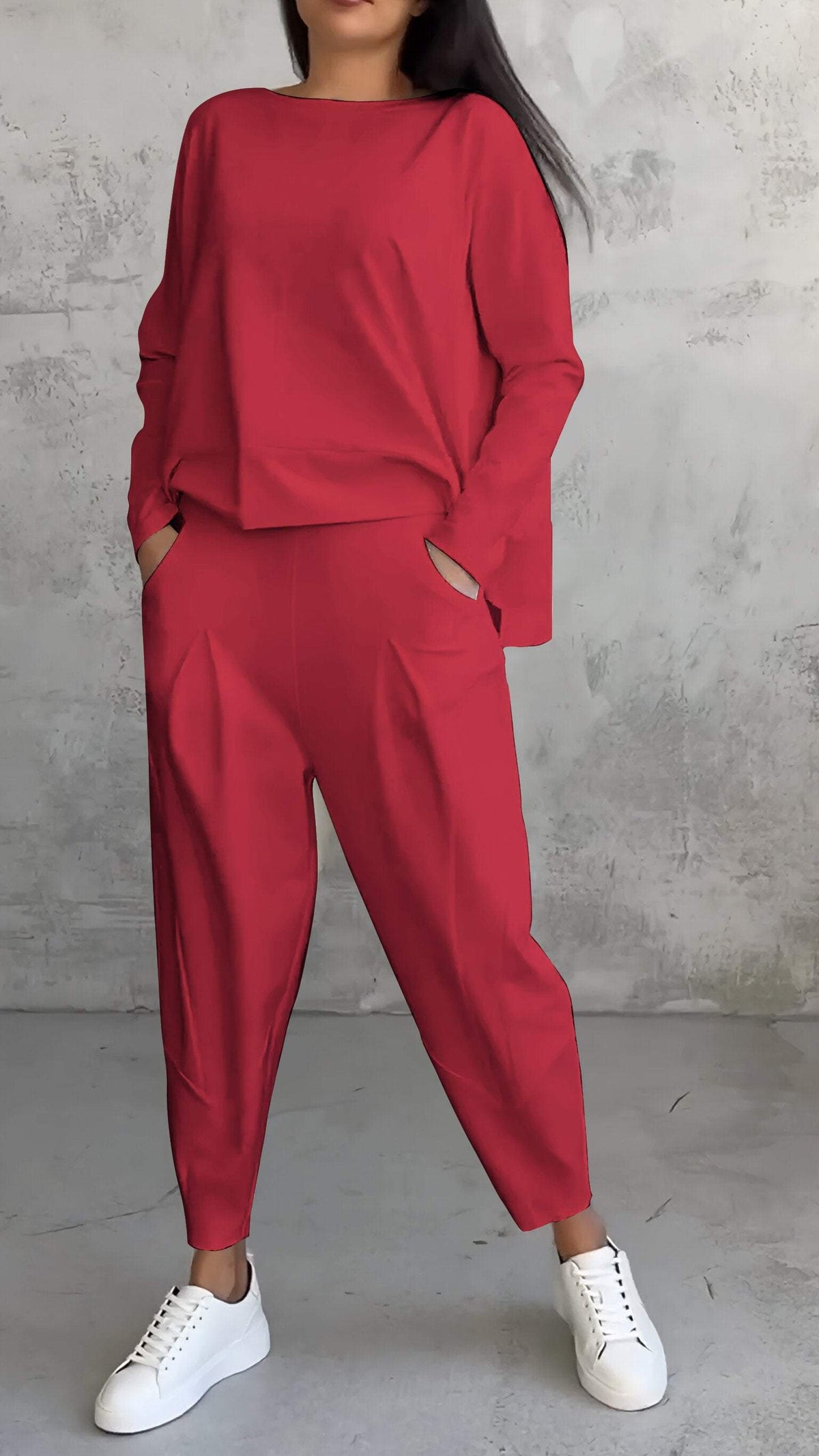 Emilie coordinated women's ensemble with a flexible comfortable fit-red