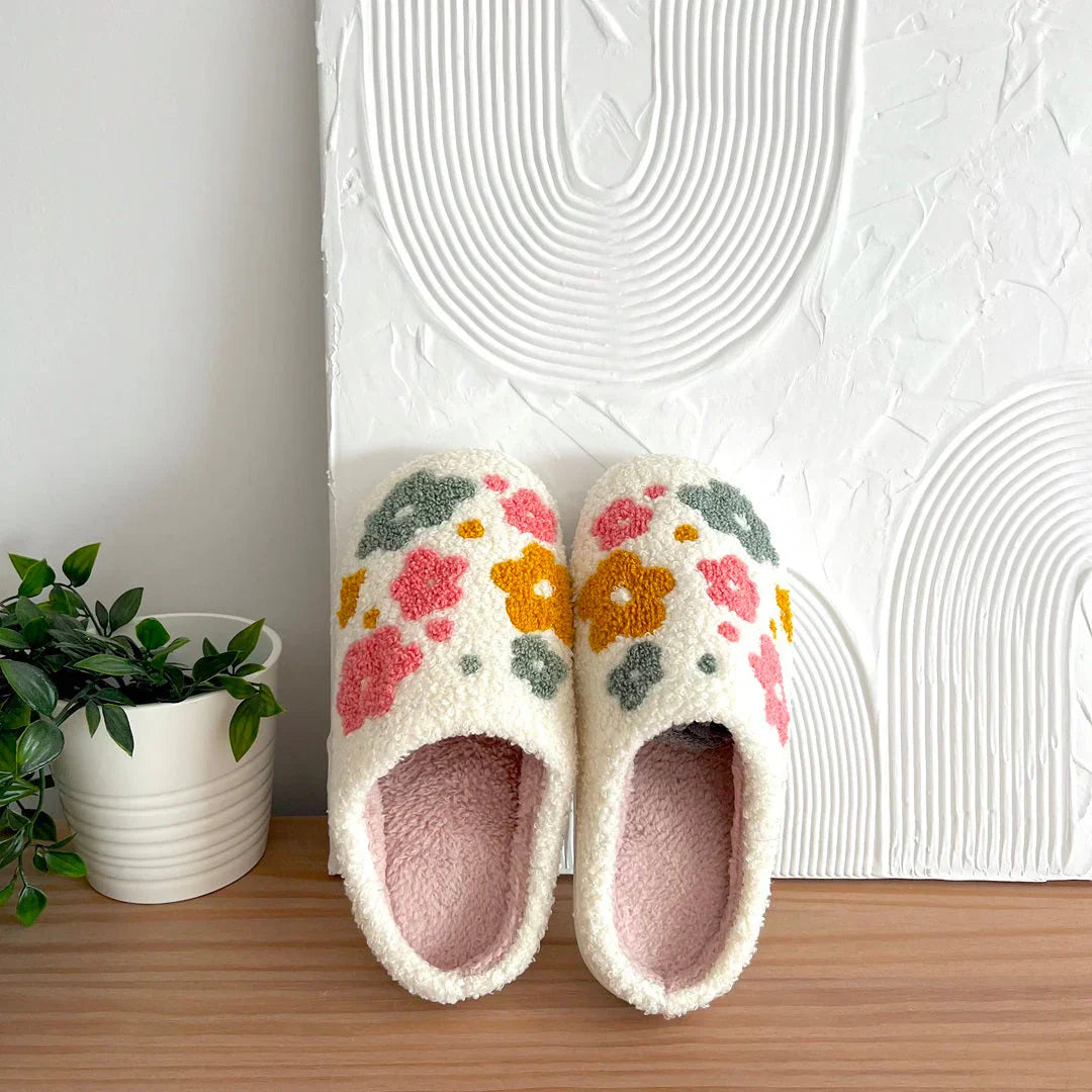 Valentina Chaussons Femme à Motif Floral – Pantoufles Intérieures Douces et Chaudes pour un Confort d'Hiver Cocooning
