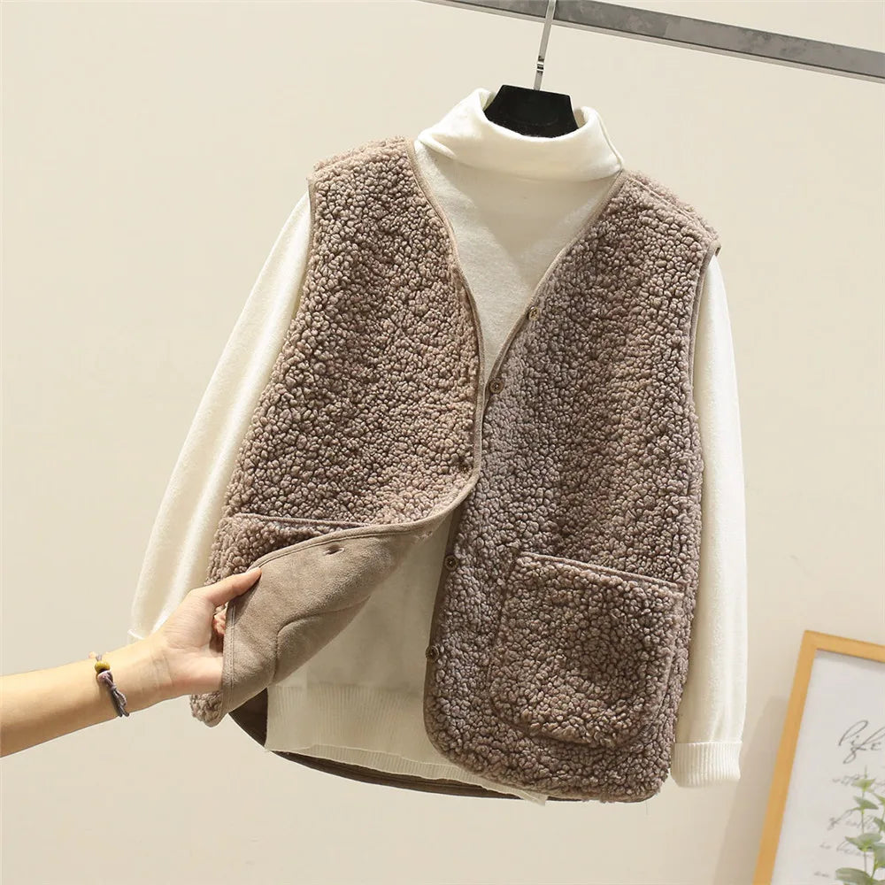Kate warm women's vest with sherpa effect