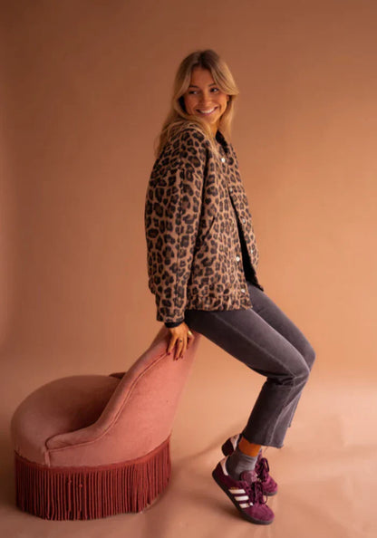 Valeria Veste Femme – Veste Léopard Élégante à Imprimé Animal & Coupe Confortable