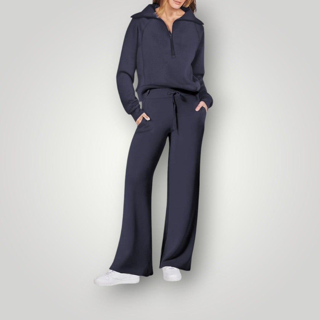 Women's sweatshirt and jogger set ideal for lounging and casual days