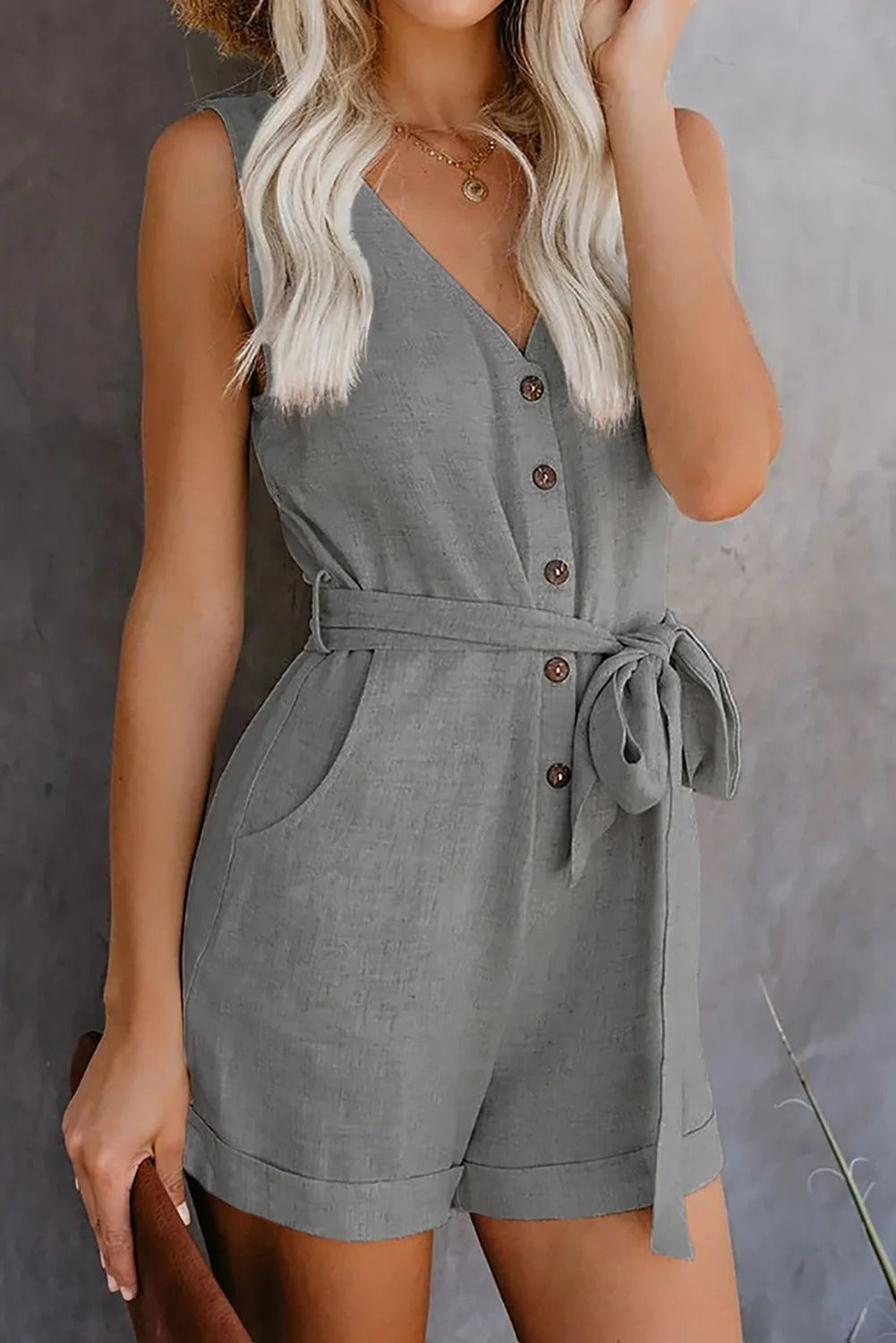 Women's one-piece playsuit designed for effortless warm-weather outfits