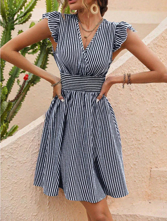 Ailani Robe Femme – Robe Rayée Élégante avec Manches à Volants & Coupe Féminine d’Été