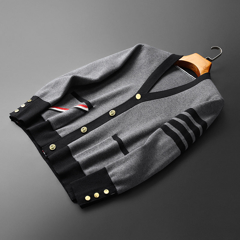 Hans Cardigan Homme Cachemire – Élégant, Rayé avec Col V, Boutons Dorés & Poches Pratiques