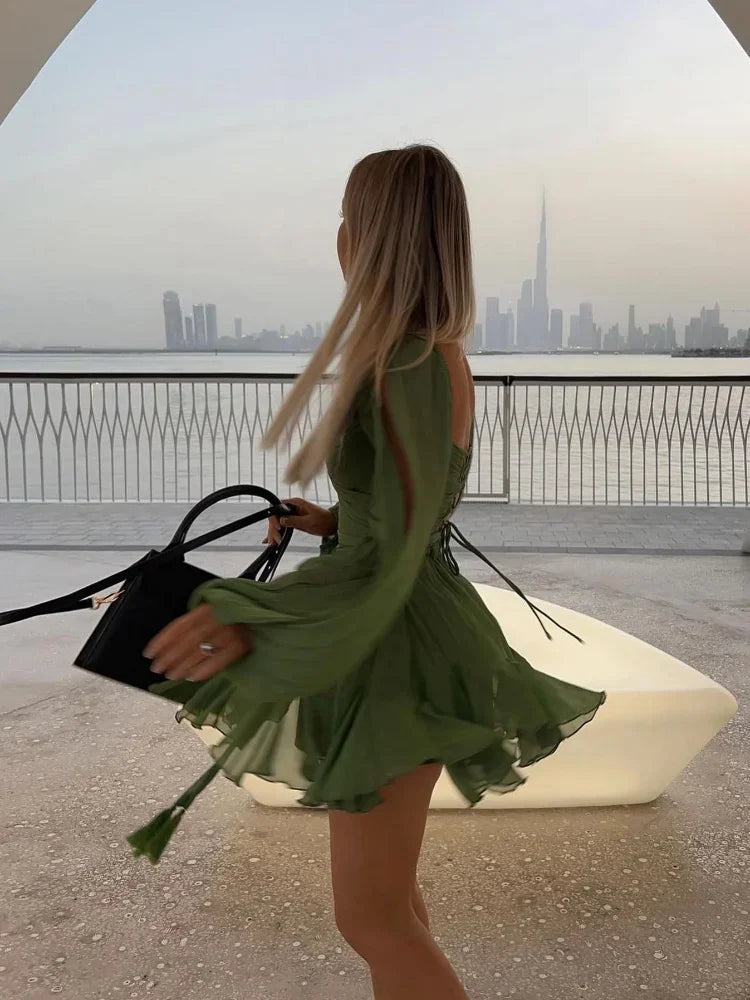 Jasmine Robe Mini Femme – Robe Plissée Verte Sexy à Manches Longues & Décolleté en V