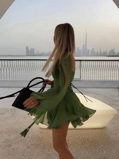 Jasmine Robe Mini Femme – Robe Plissée Verte Sexy à Manches Longues & Décolleté en V
