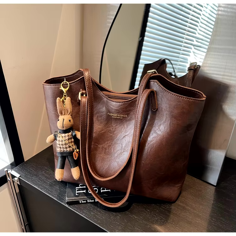 Emma Rustic Edge Tote – Spacious Vintage Vegan Leather Tote with Fancy Pendant