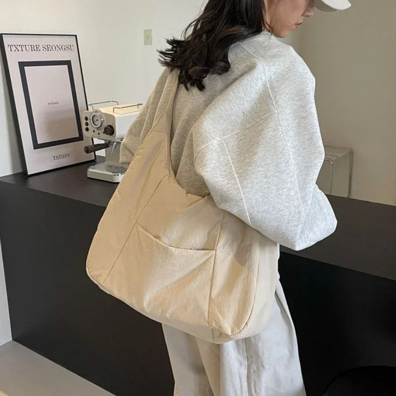 Lucille Sac Bandoulière Femme – Grand Sac Élégant avec Compartiments & Sangle Réglable