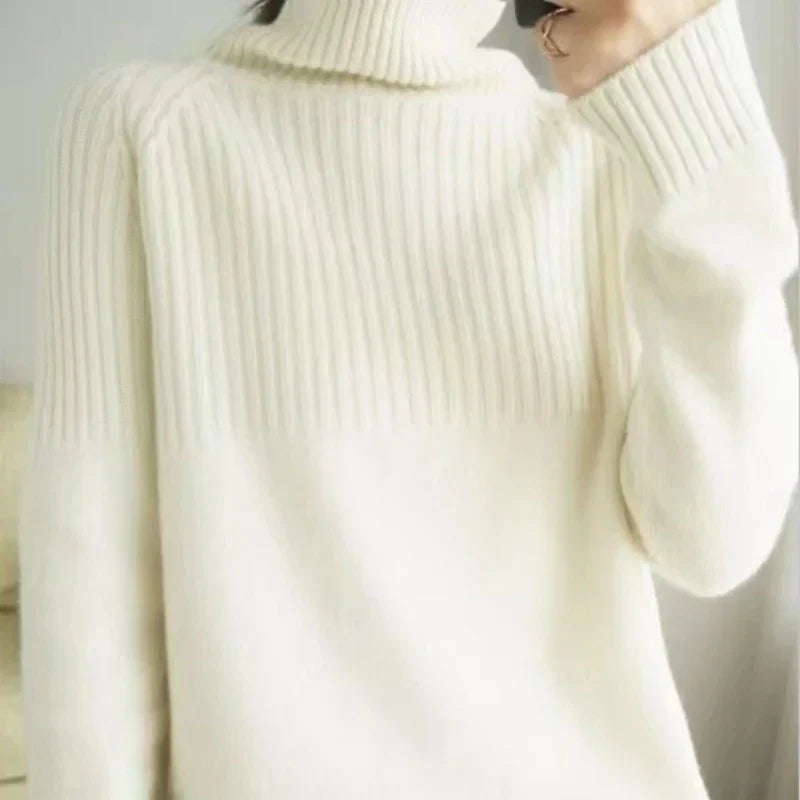 Luan Women's Turtleneck Sweater – Soft Knit with Ribbed Details & Modern Relaxed Fit