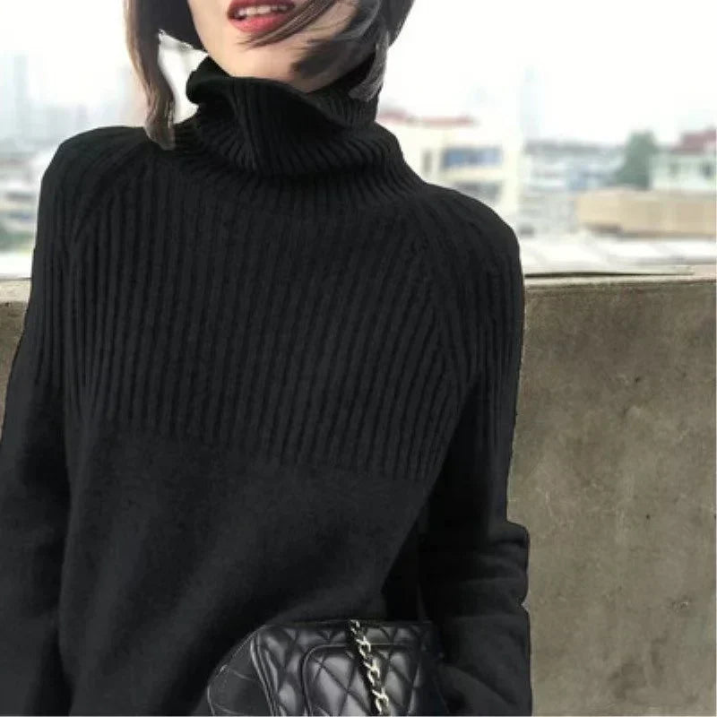 Luan Women's Turtleneck Sweater – Soft Knit with Ribbed Details & Modern Relaxed Fit