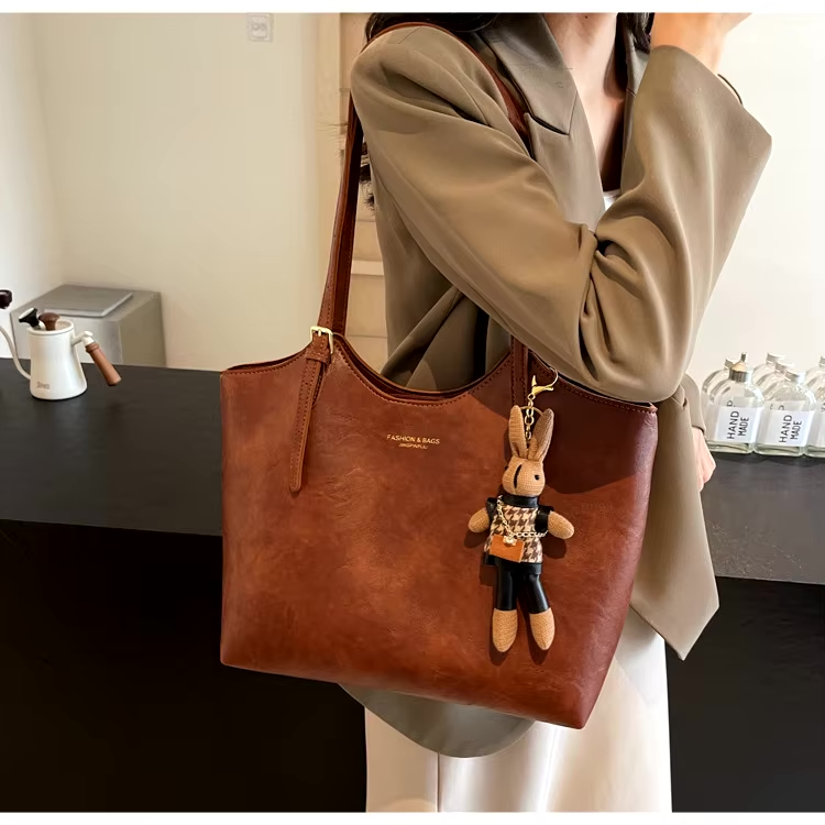 Emma Rustic Edge Tote – Spacious Vintage Vegan Leather Tote with Fancy Pendant