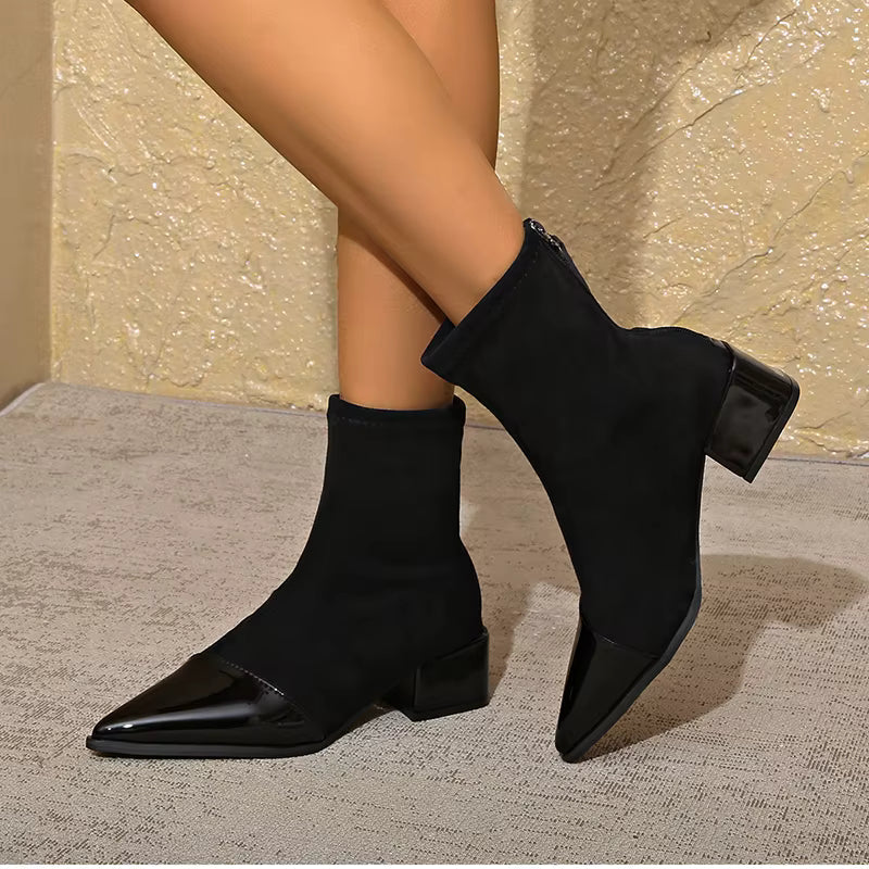 Gracia Bottines Femme – Boots Élégantes en Daim avec Détails Vernis & Talon Bloc Confortable