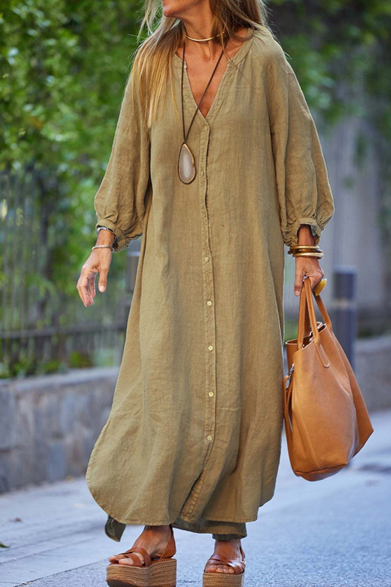 Robe Femme Veanna – Élégante Robe à Manches Longues avec Col en V & Boutonnage