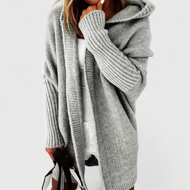 Cardigan Femme Adriana à Capuche Oversize – Long Gilet Douillet Idéal pour la Superposition