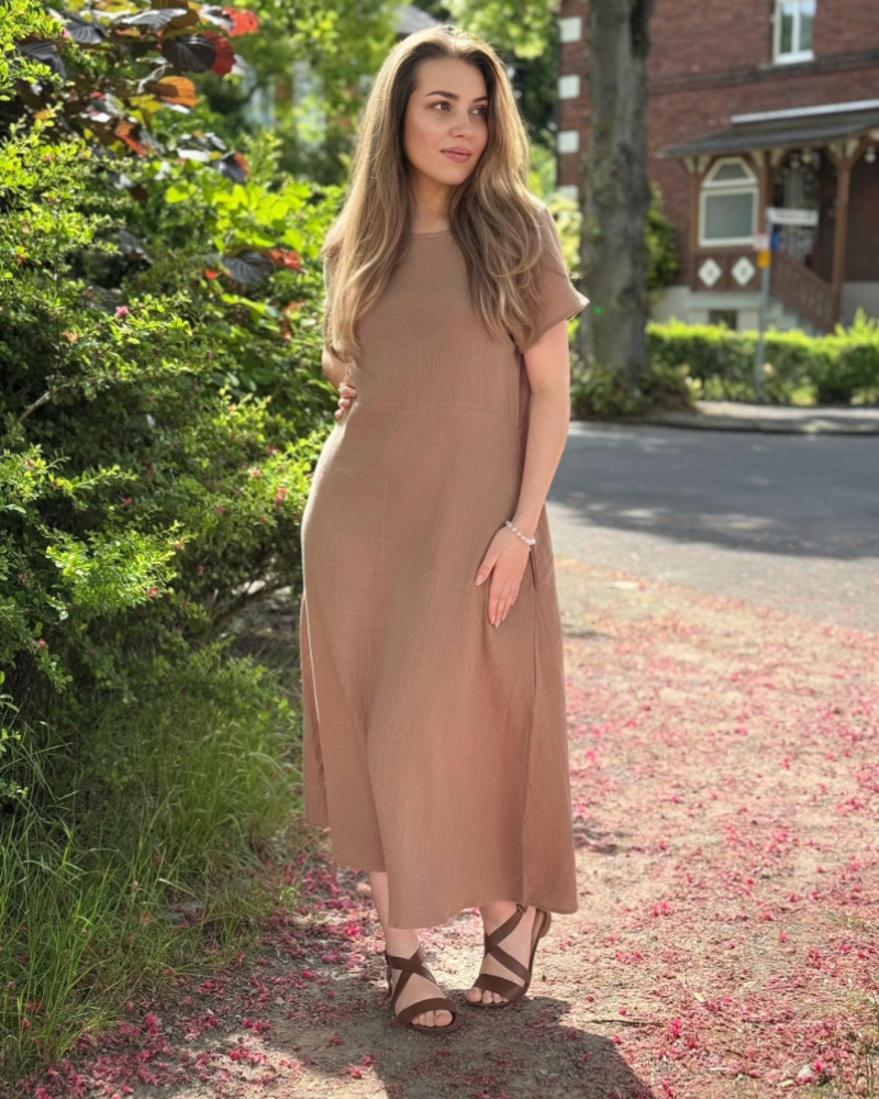 Risa Maxi Dress for Women – Bohemian Dress with Round Neck, Short Sleeves & Pockets