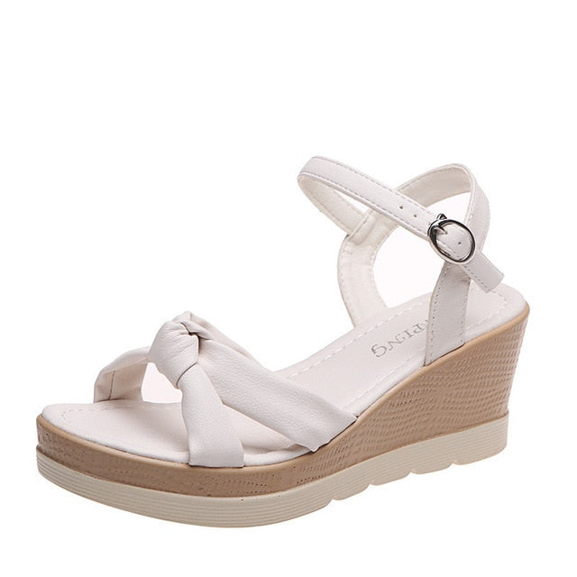 Matilda Sandales Compensées Femme – Élégantes Sandales à Brides Croisées & Talon Confortable