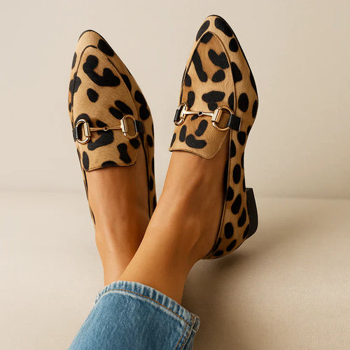 Eleanor Mocassins Femme – Chaussures à Enfiler Imprimé Léopard avec Boucle Dorée & Confort Léger