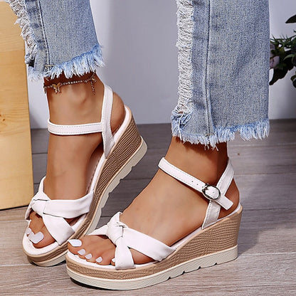 Matilda Sandales Compensées Femme – Élégantes Sandales à Brides Croisées & Talon Confortable
