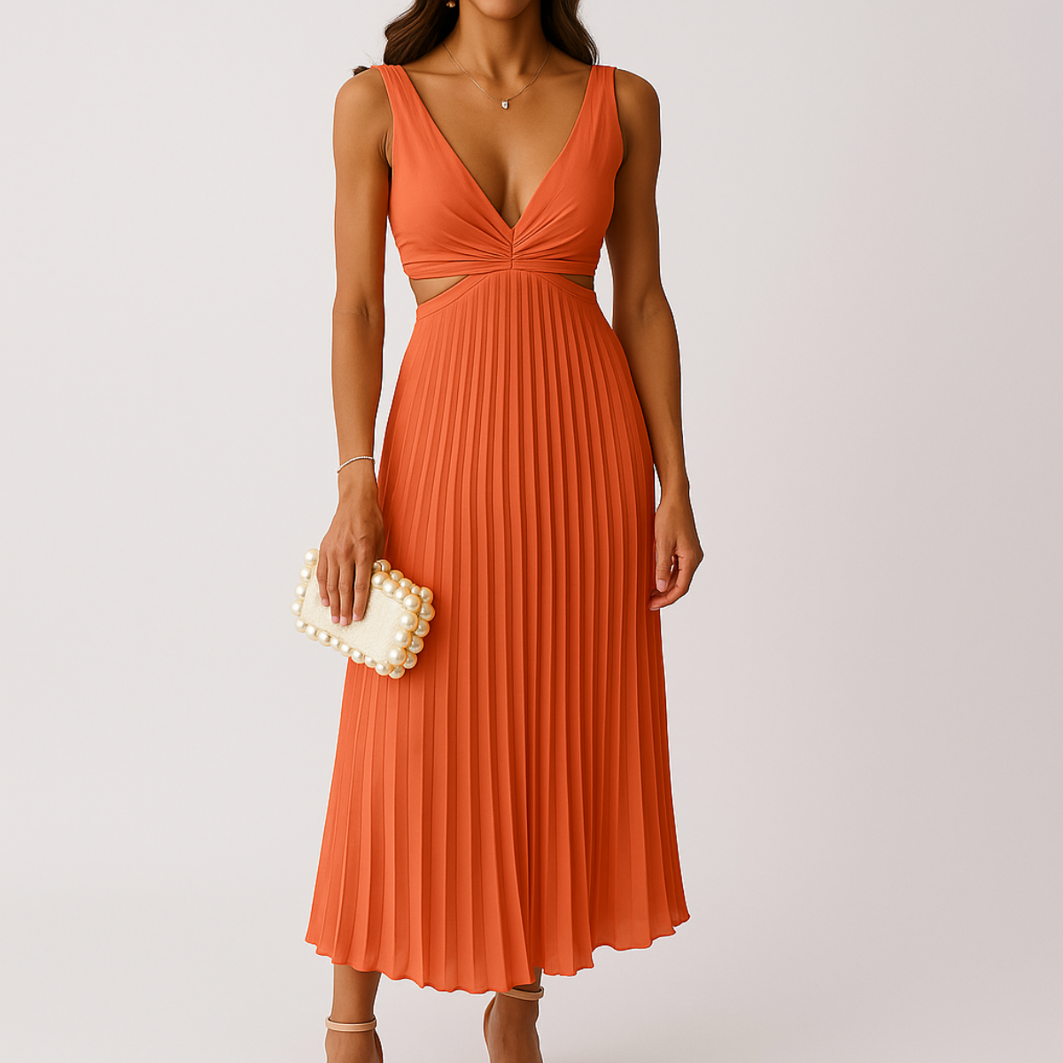 Shandee Robe Plissée – Satin Brillant, Coupe Fluide & Élégance Raffinée